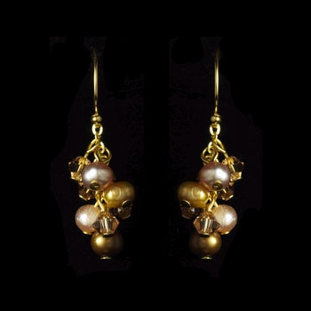 FRESHWATER PEARL EARRINGS