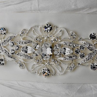 VINTAGE CRYSTAL BELT SASH