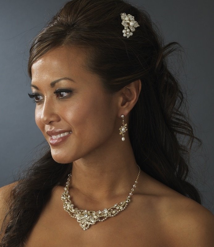 PEARL &amp; CRYSTAL JEWELRY SET