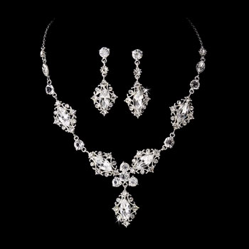 VINTAGE SILVER JEWELRY SET