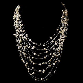 FRESHWATER PEARL NECKLACE