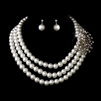 SILVER WHITE NECKLACE  SET