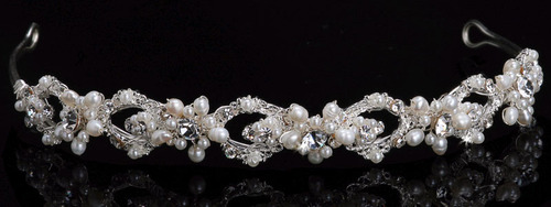EXQUISITE HEADPIECE