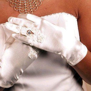 WRIST RING FINGER GLOVE BY
WEDDING FACTORY DIRECT