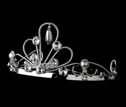 PEARL &amp; CRYSTAL TIARA COMB