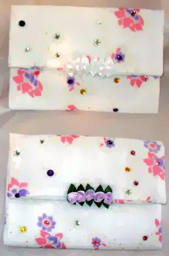 SPRING GARDEN CLUTCHES