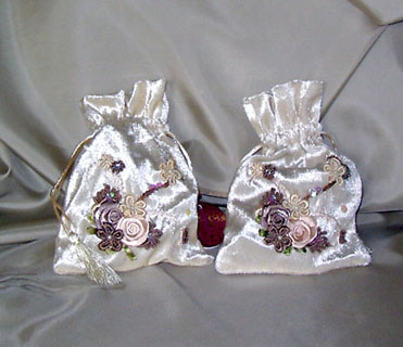 VELVET POUCHES