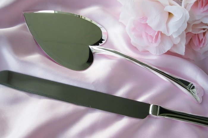 Heart Wedding Cake Server Set