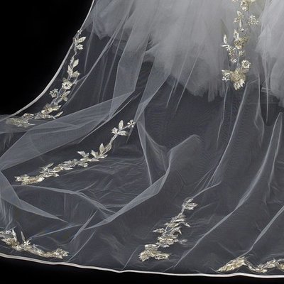Single Layer Floral Embroidery Cathedral Length