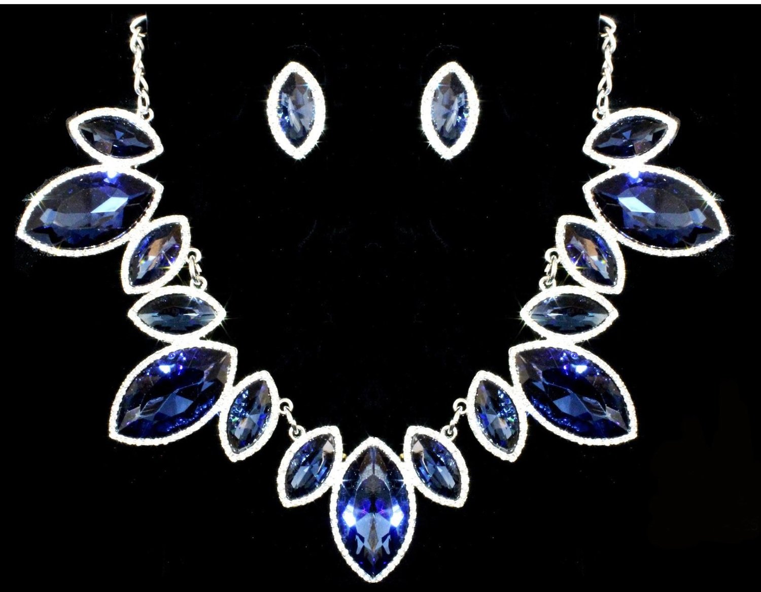 Pear Shape Navy Blue Necklace Set