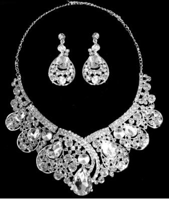Silver Stone Necklace Set