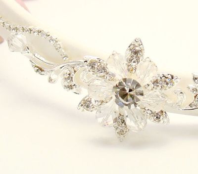 RHINESTONE FLOWER HEADBAND