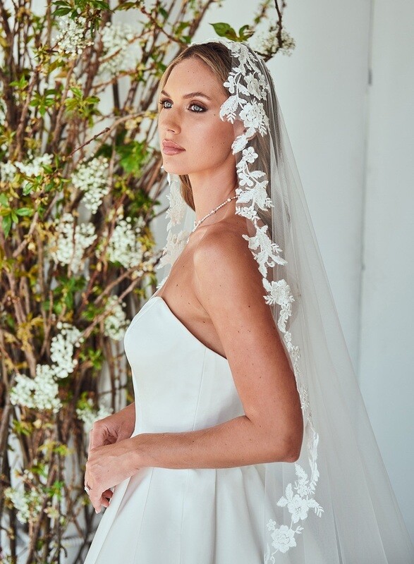 Mantilla Royal Cathedral Bridal Veil