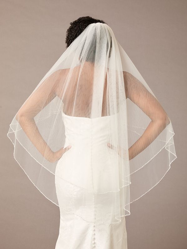ENVOGUE FINGERTIP VEILS