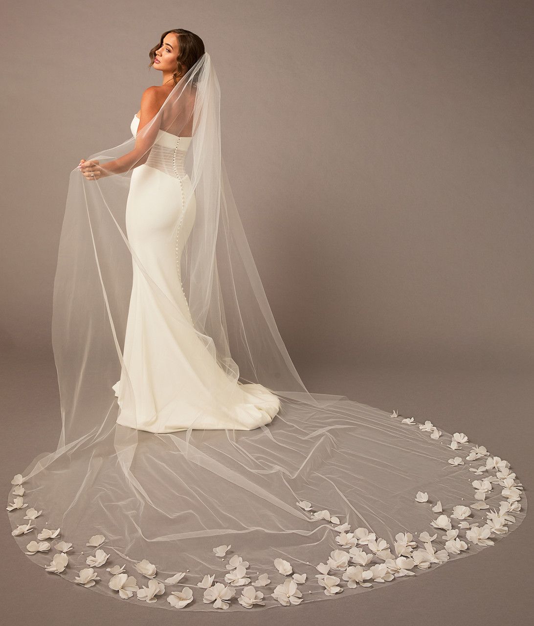 ENVOGUE CATHEDRAL VEIL