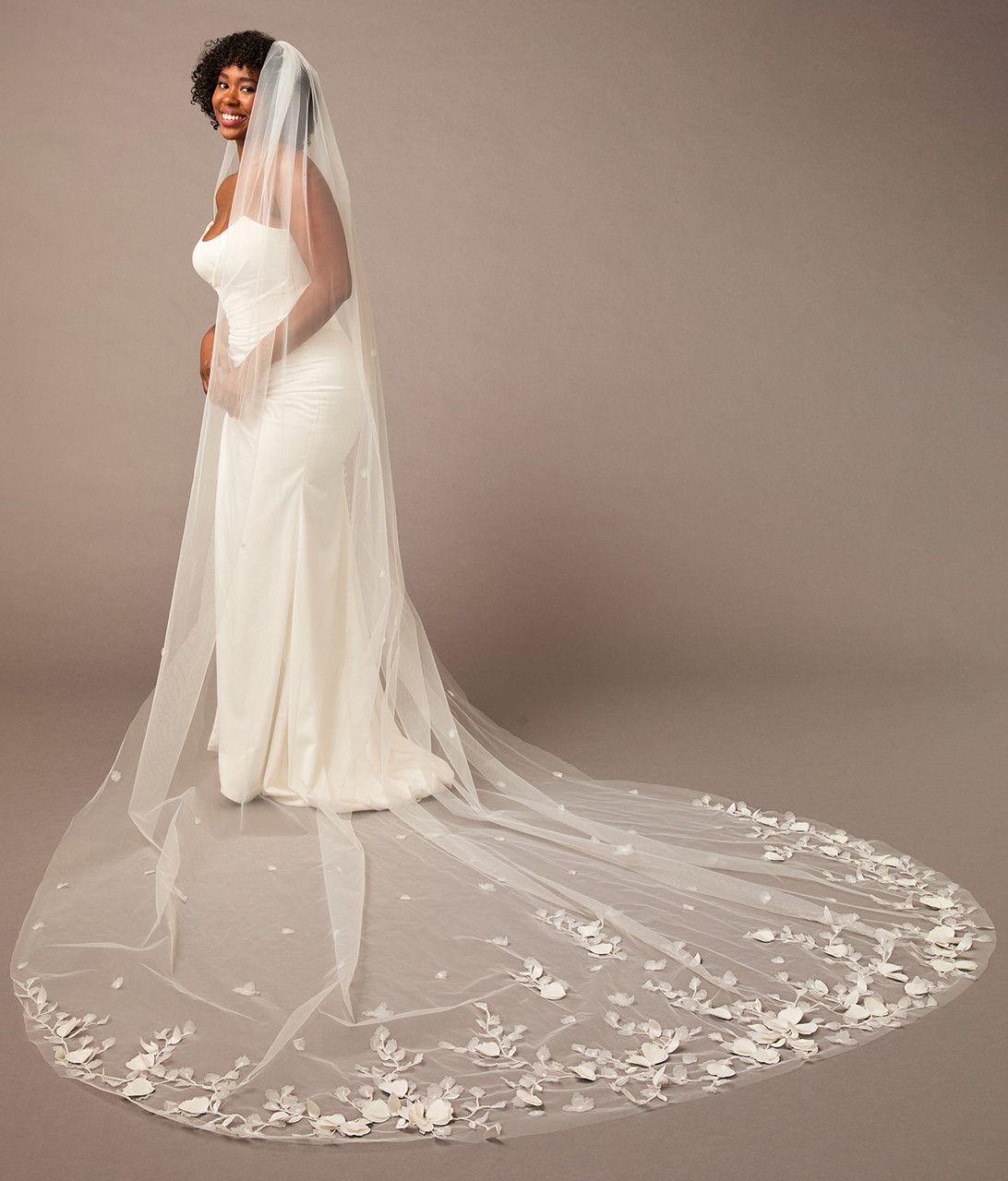 ENVOGUE CATHEDRAL VEIL
