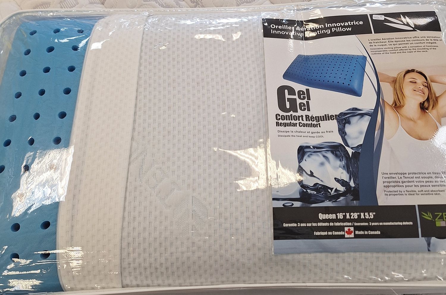 Oreiller Gel, confort régulier.  Dissipe la chaleur et garde au frais.  Une  enveloppe protectrice en tissus TENCEL recouvre l&#39;oreiller.  Le Tencel est souple, doux et absorbant.