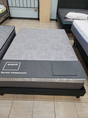Sensation gel matelas . Besoin d'un coussinet douillet pour apaiser vos nuits? Avec système de ressorts à tours et support lombaire, vous procurera le confort tant recherché, nuit après nuit.