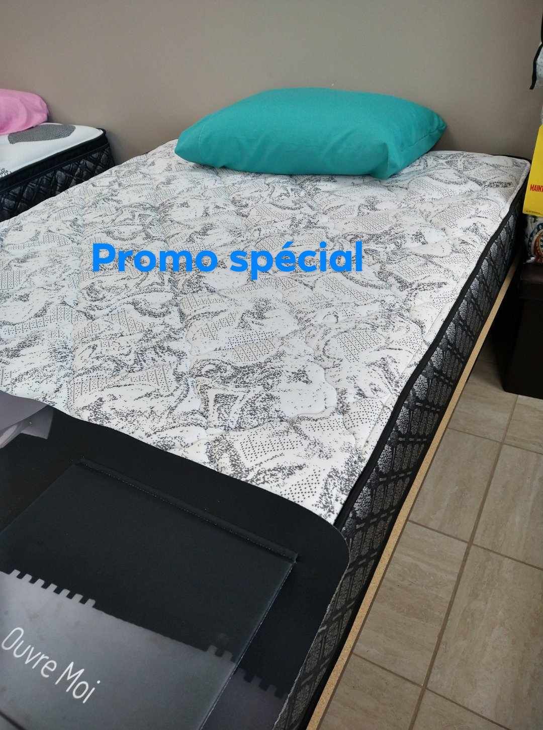 Promo spécial matelas , parfait pour  chambre secondaire ou chalet. Bon  rapport  qualité prix .Ressorts ensachés individuellement,