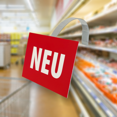 Regalwobbler an einem Supermarktregal für effektives POS-Marketing
