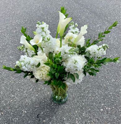 $195 Seasonal Fresh Flower Vase Arrangement