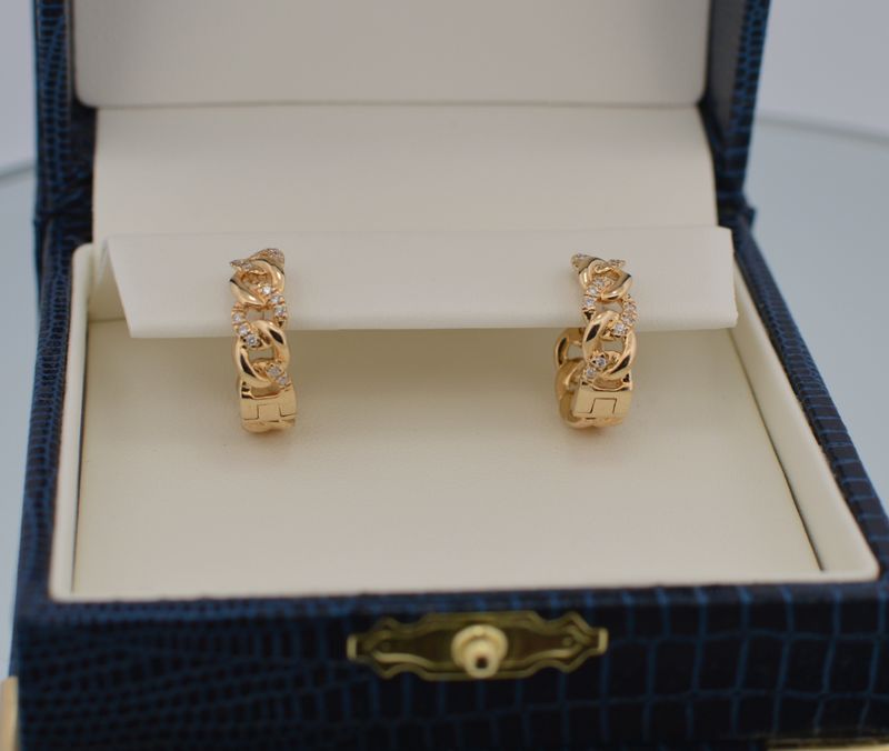 14K Yellow Gold Chain Link .16ctw Diamond Hoop Earring 5/8"