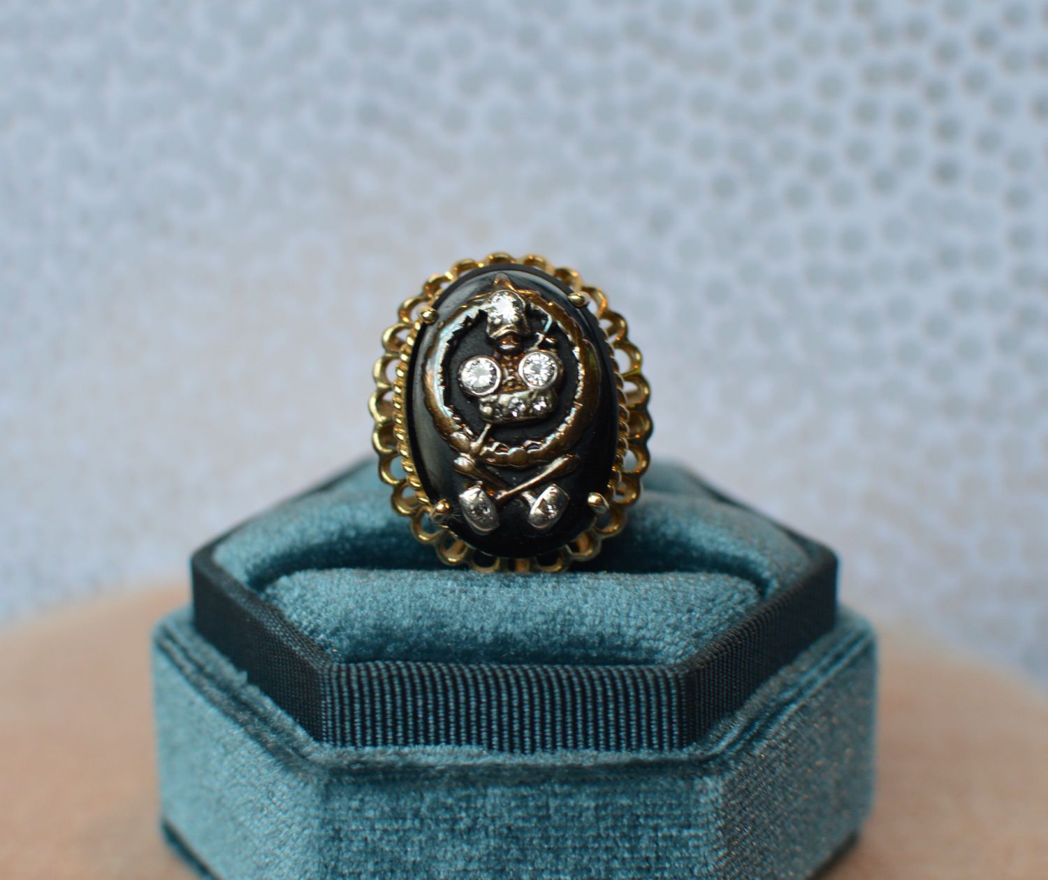 14k Yellow Gold Diamond and Black Onyx Estate Ring .15ct Sz9