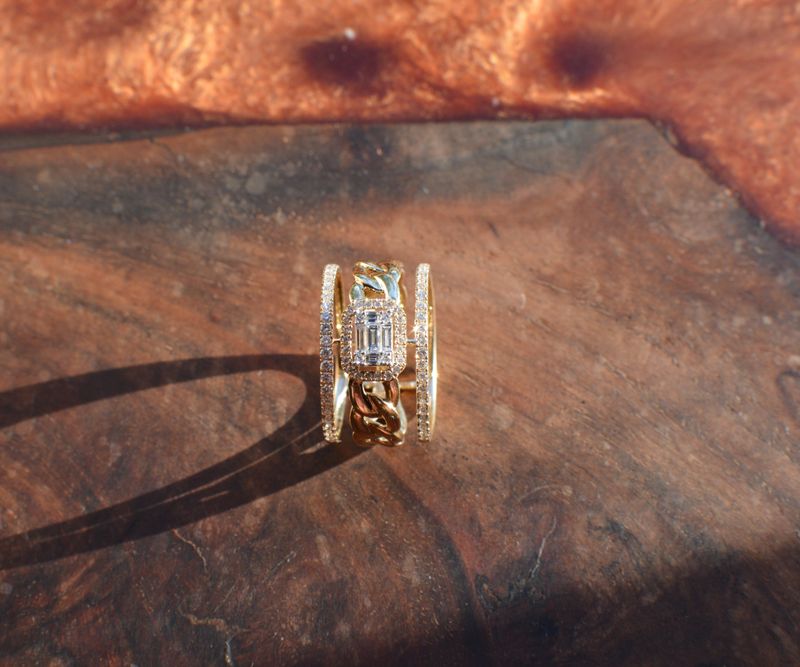 14K Yellow Gold .60ctw Diamond Wide Band Chain Link Ring