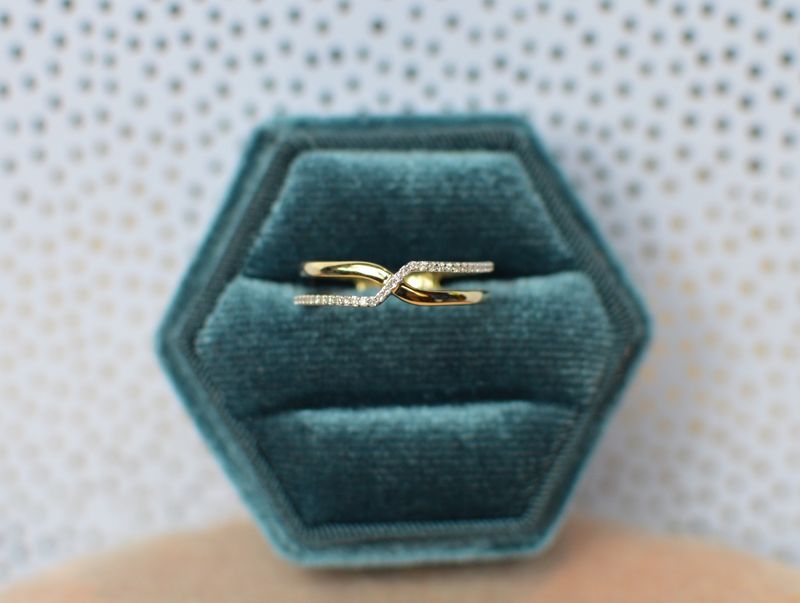 10k Yellow Gold .10ctw Diamond Crossover Ring