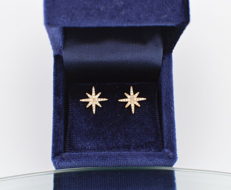14K Yellow Gold Starburst .12ctw Pavé Diamond Studs