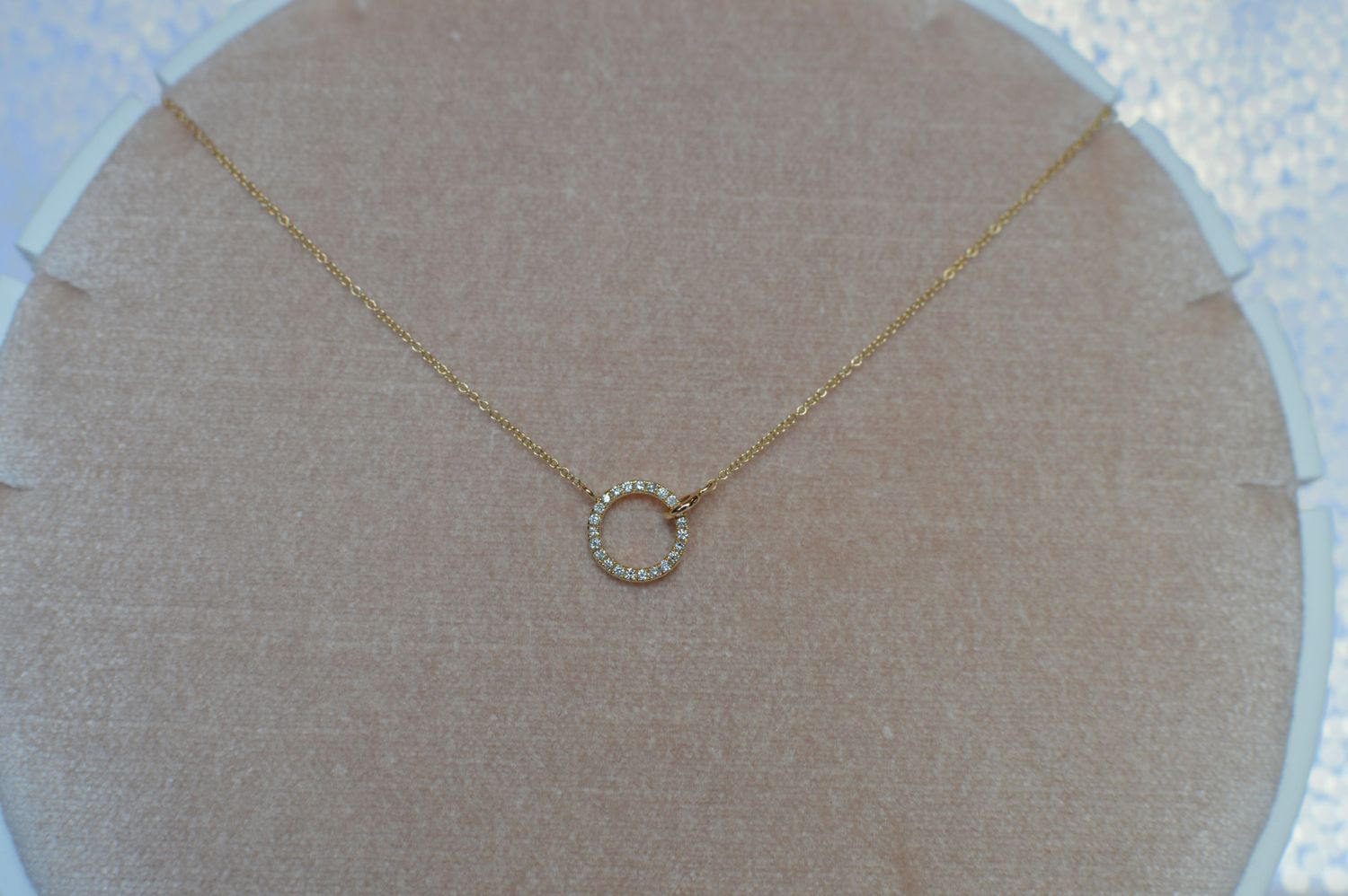 14K Yellow Gold .10ctw Diamond Interlocking Circle Necklace