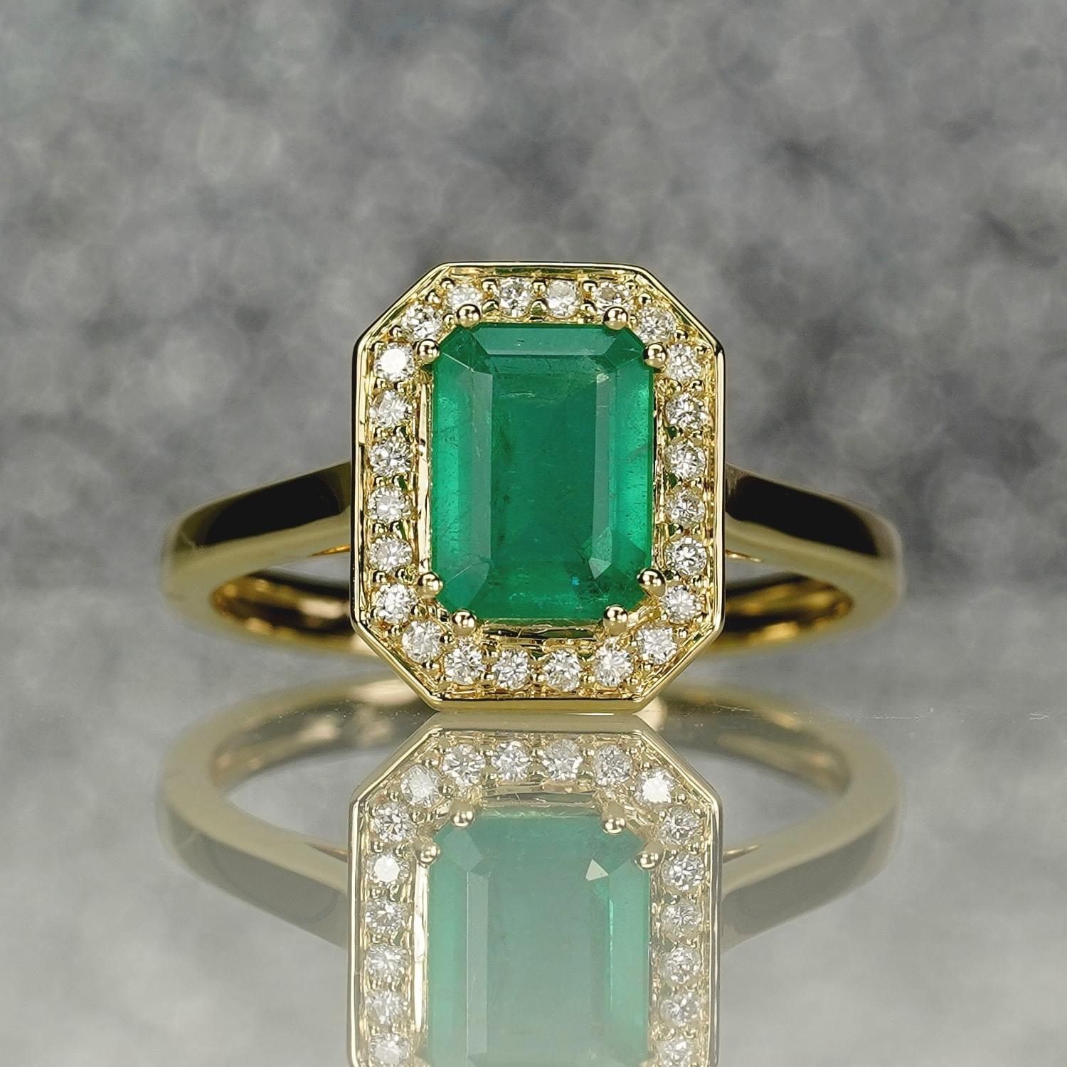 18K Yellow Gold 1.35ct Emerald Cut Emerald  w/ Diamond Halo Ring