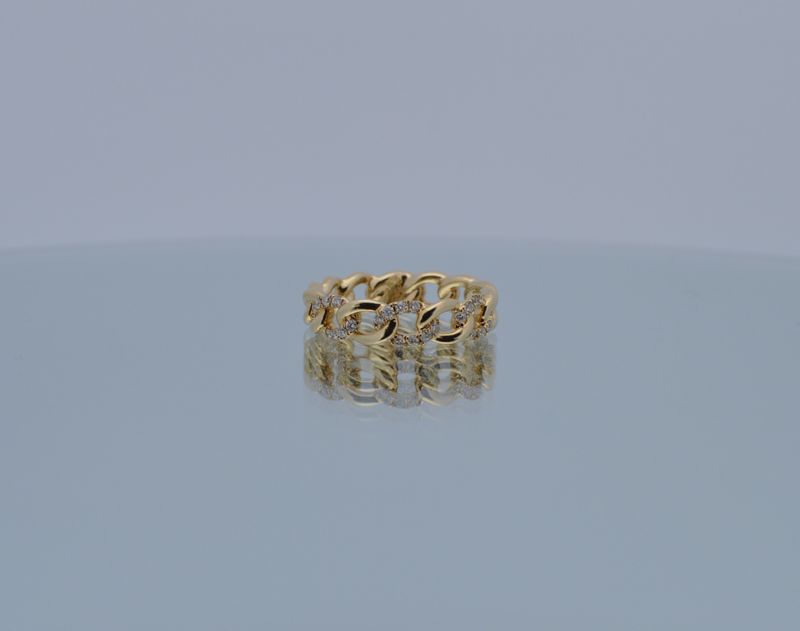 14K Yellow Gold .10ctw Diamond Chain Link Band