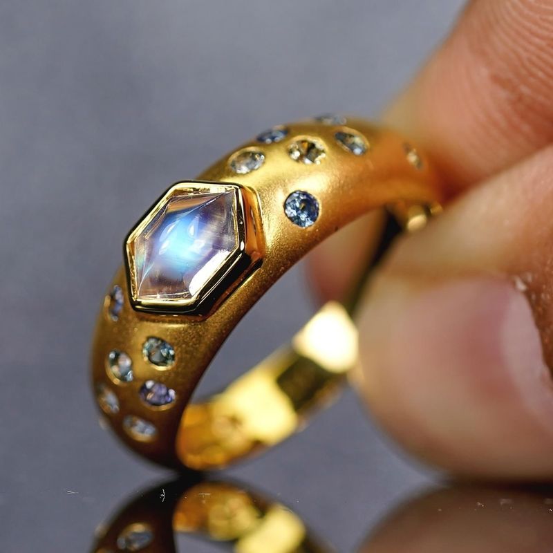 18k Yellow Gold Sugarloaf Cut Moonstone &amp; Teal Sapphire Satin Finish Domed Ring
