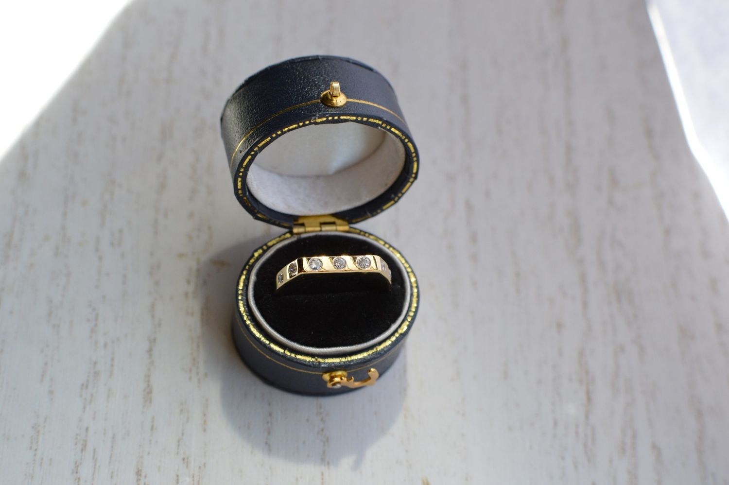 10K Yellow Gold .21ctw Flush Set Diamond Band