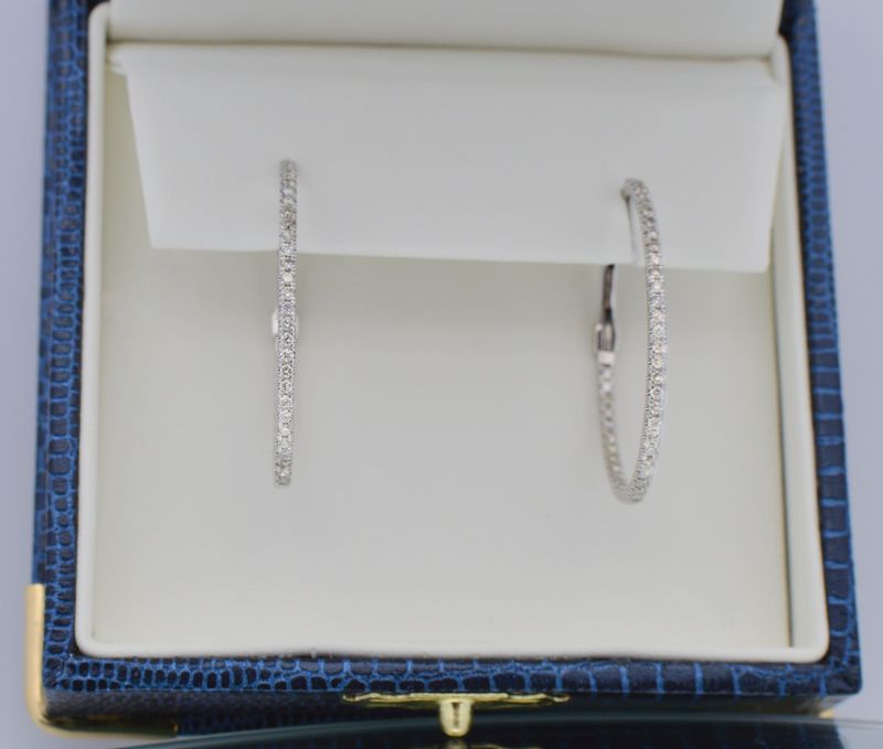 14K White Gold .52ctw Diamond Inside/Outside Oval Hoop Earrings Spring Catch