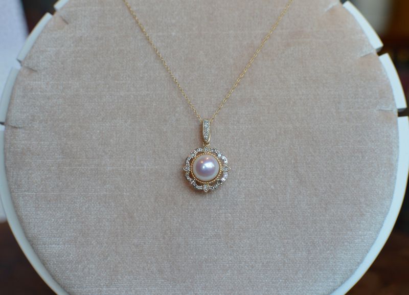14K Yellow Gold Pearl and Diamond .20ctw  Flower Milgrain Pendant Necklace