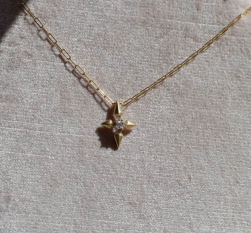 14K Yellow Gold Emerald Star Four Point .20ctw Diamond Pendant on Paperclip Chain