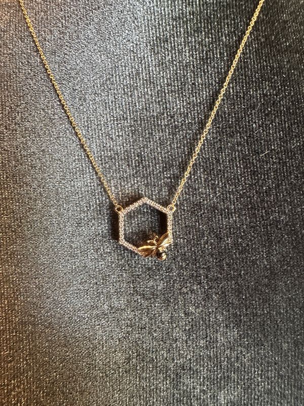 10k Yellow Gold Bee Hive .10ctw Diamond Necklace