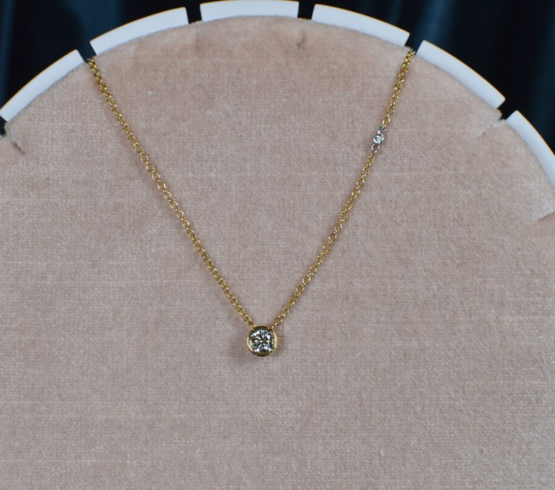14k Yellow Gold .40ct Diamond Center Bezel w/ .01ct Diamond Bezel Station Accent Necklace 16"-20"