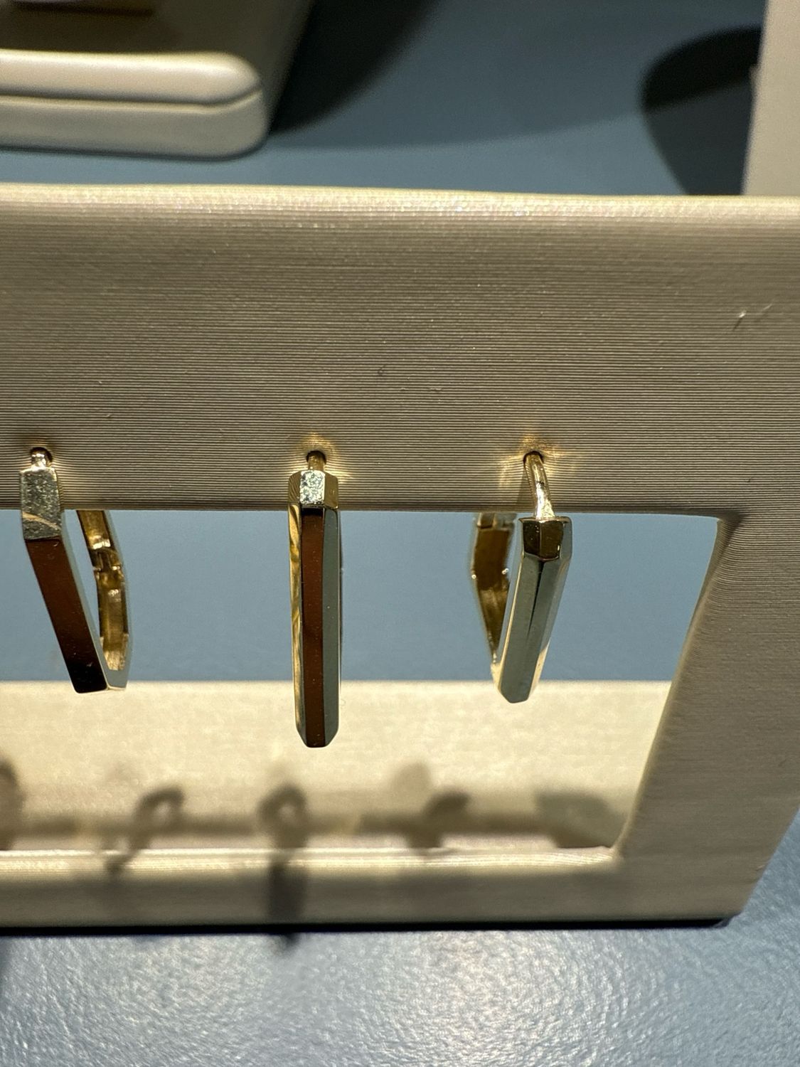 10K Yellow Gold 3/4&quot; Rectangle Hinged Hoops