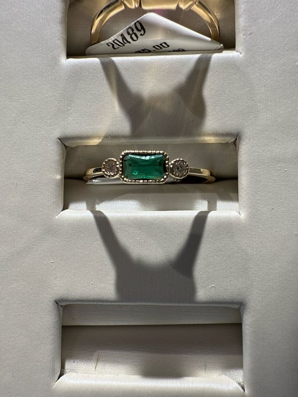 10ky Lab Created Emerald Birthstone Ring .04 ctw  May