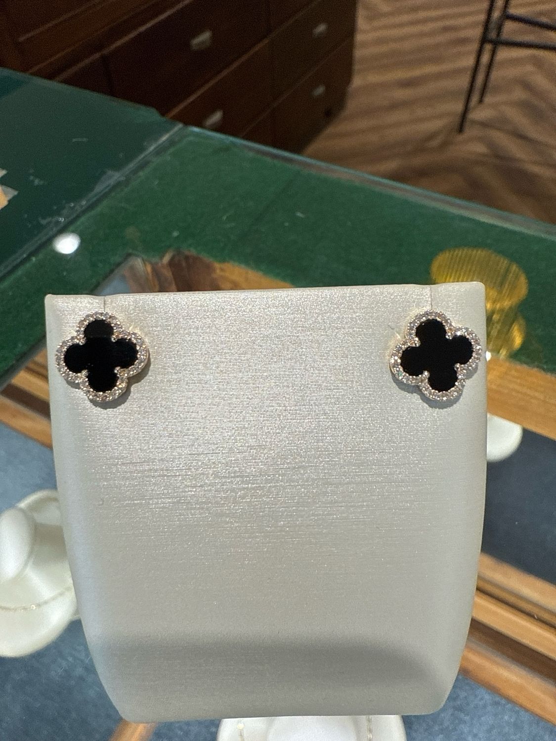 14k Yellow Gold Black Onyx &amp; .15ctw Diamond Clover Stud Earrings