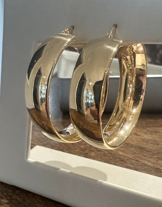10k Yellow Gold Classic Wedding Band Hoops 9mm Wide