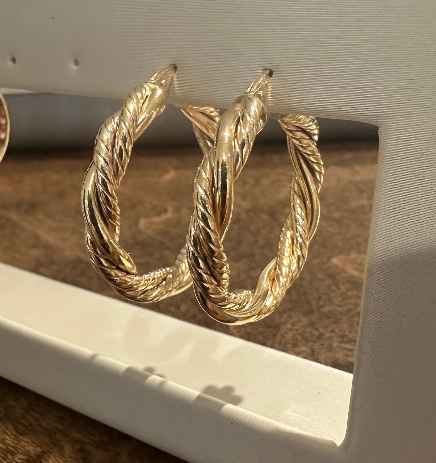 10ky Gold Twist Hoop Earrings