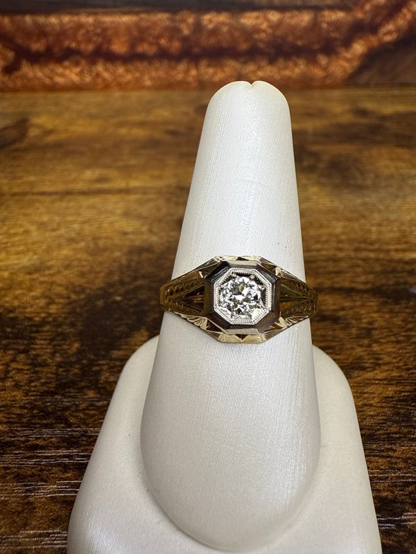 18ky/14kw Vintage Ring .25ct Old Euro Cut w/ Engraved Shoulders