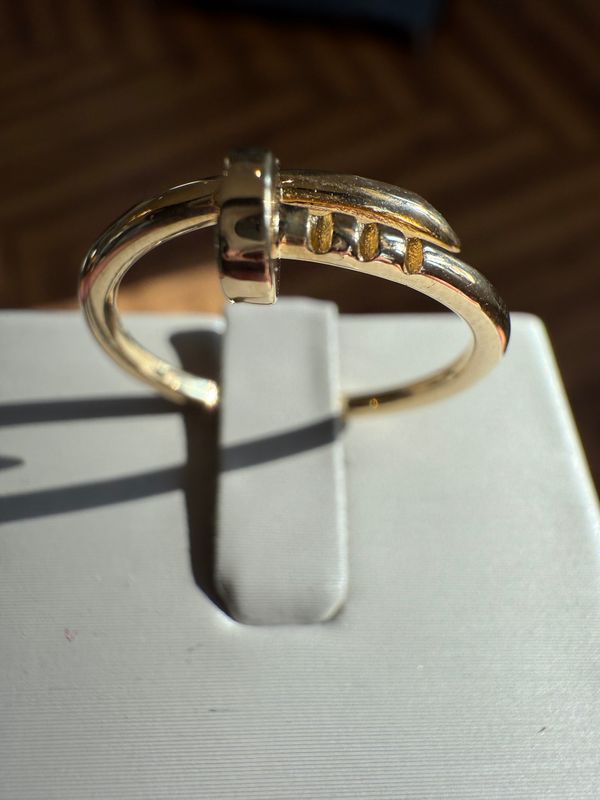 14k Yellow Gold Nail Ladies Ring sz 7
