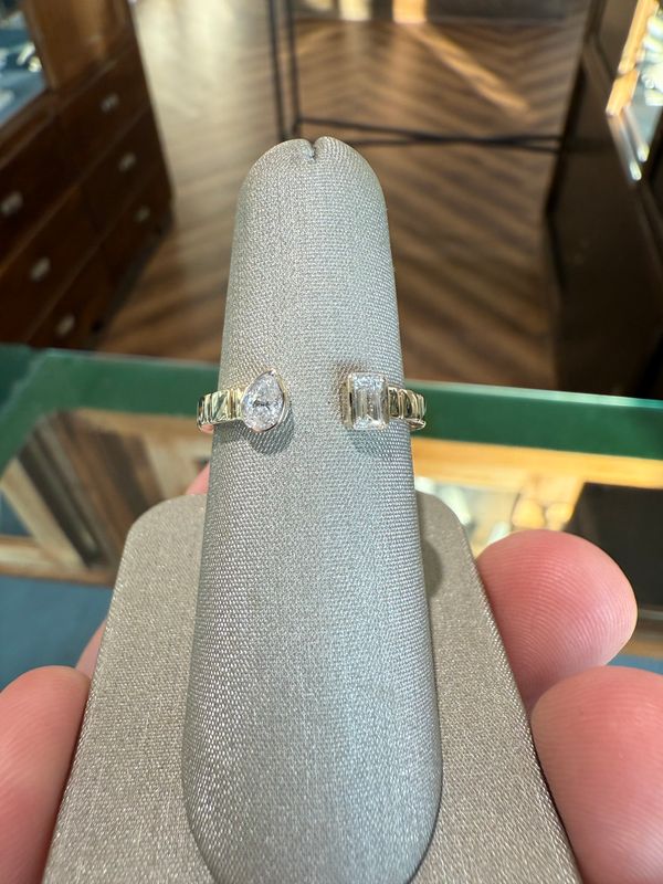 14k Ladies Two Dia Ring Oval and Bag