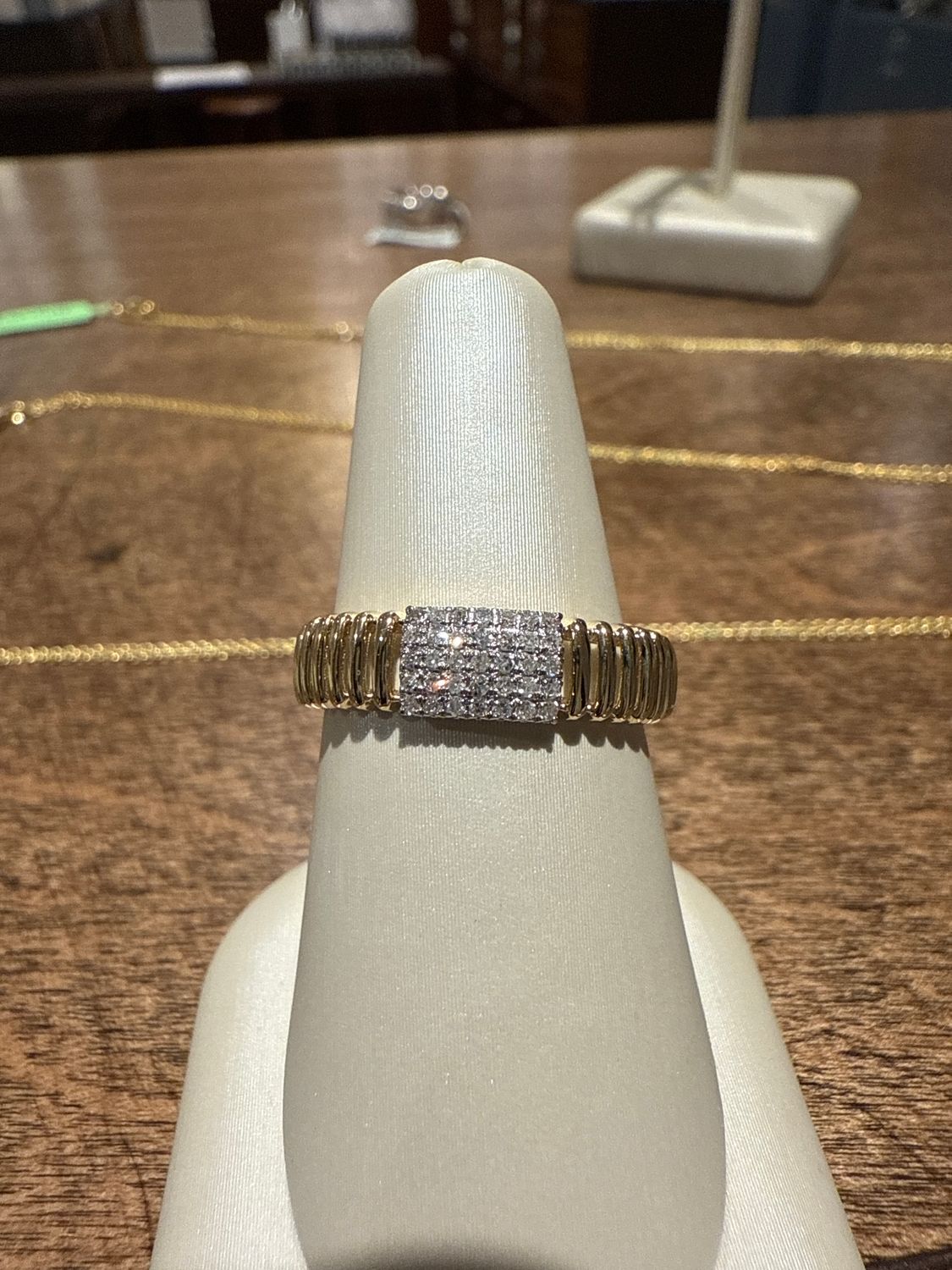 14k Yellow Gold Ladies Open Diamond Fashion ring .13ct