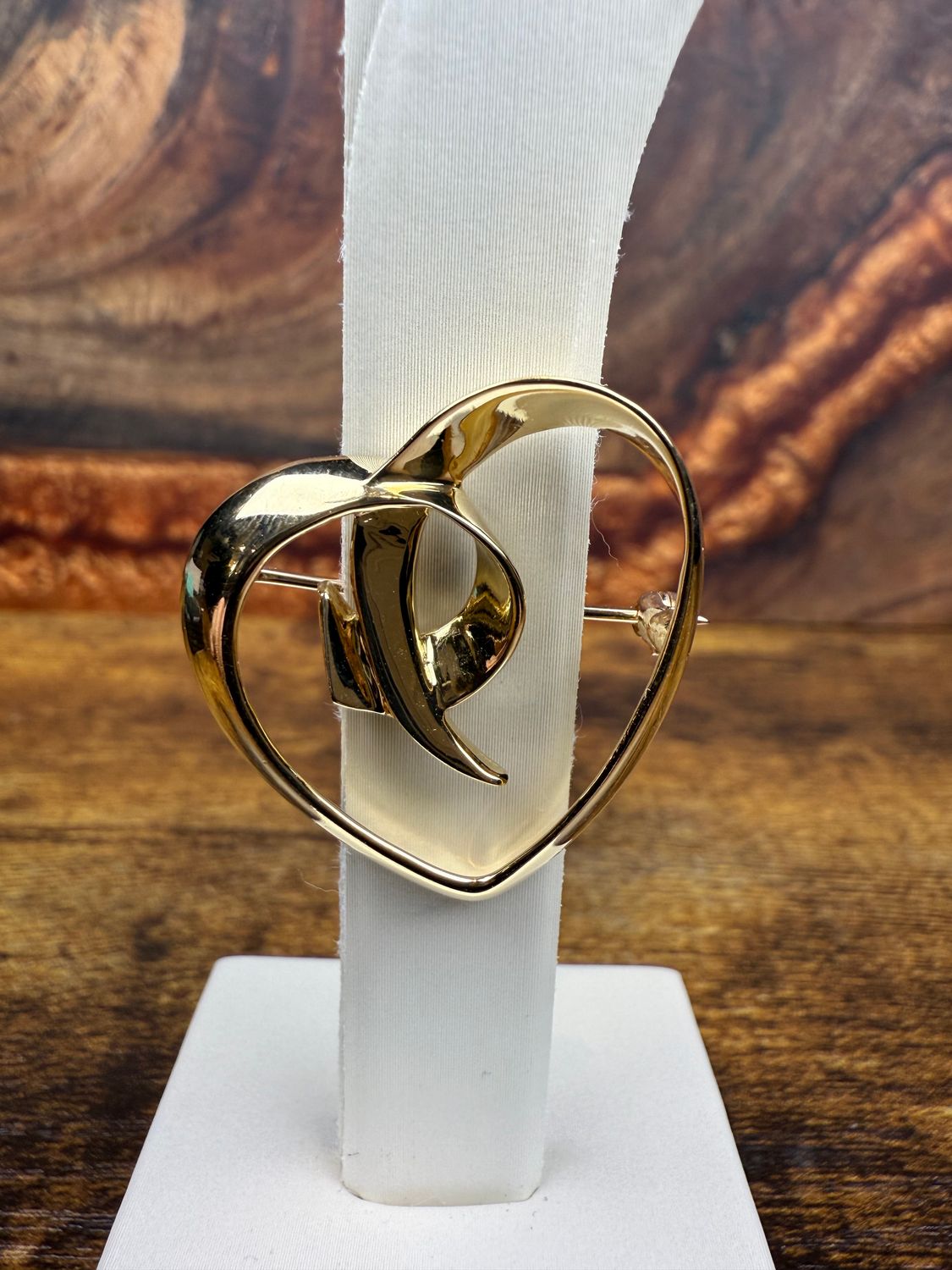 18k Yellow Gold Tiffany Heart Brooch Paloma P.  Estate 1983
